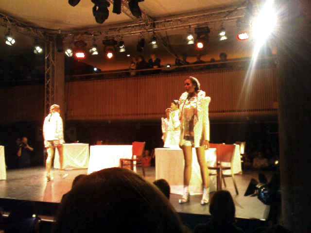 2.Scene